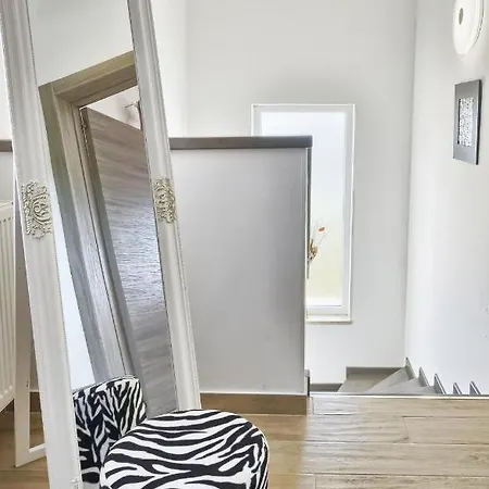 וילה Moki Mit Privatem Beheizbarem Pool