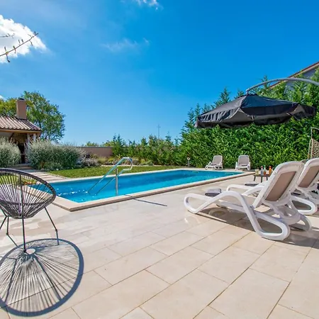 Villa Moki Mit Privatem Beheizbarem Pool - By Istrabook Pola