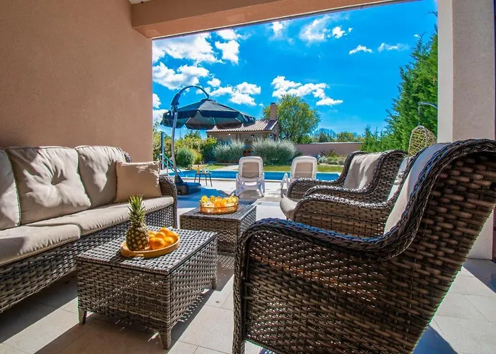 فيلة Moki Mit Privatem Beheizbarem Pool