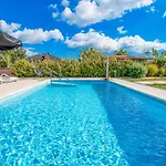 Moki Mit Privatem Beheizbarem Pool - By Istrabook Βίλα