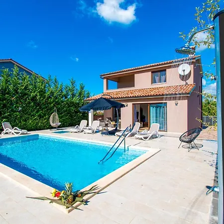 Moki Mit Privatem Beheizbarem Pool