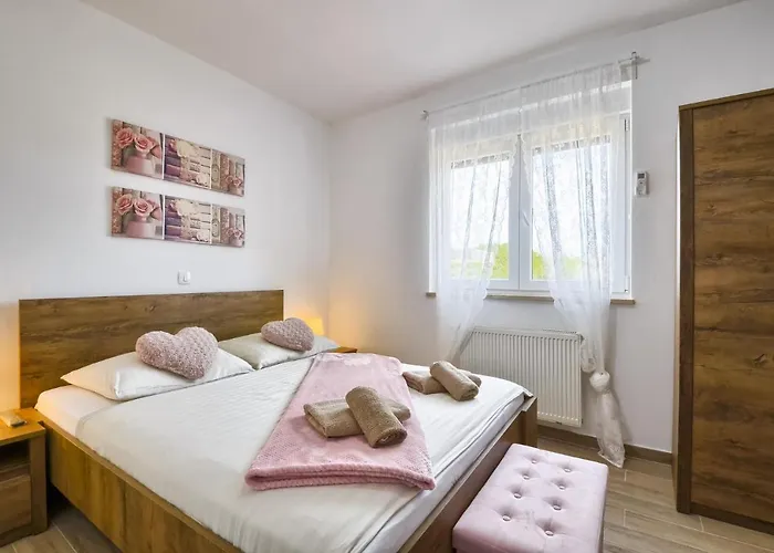 Villa Moki Mit Privatem Beheizbarem Pool Pula