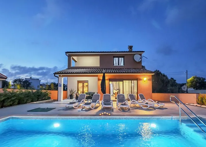 Moki Mit Privatem Beheizbarem Pool