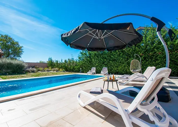 Villa Moki Mit Privatem Beheizbarem Pool