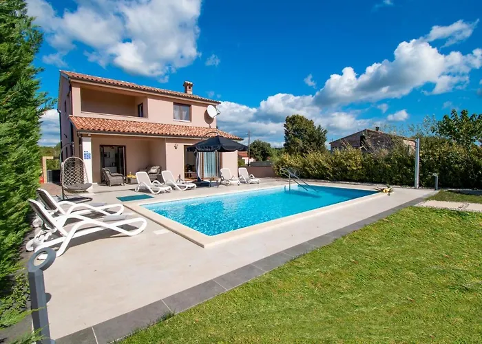 Villa Moki Mit Privatem Beheizbarem Pool