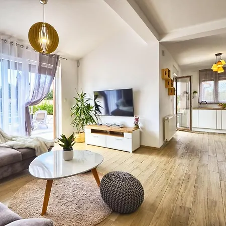 Villa Moki Mit Privatem Beheizbarem Pool