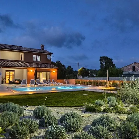 Villa Moki Mit Privatem Beheizbarem Pool *