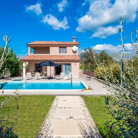 Villa Moki Mit Privatem Beheizbarem Pool