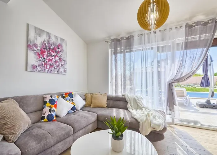 וילה Moki Mit Privatem Beheizbarem Pool *